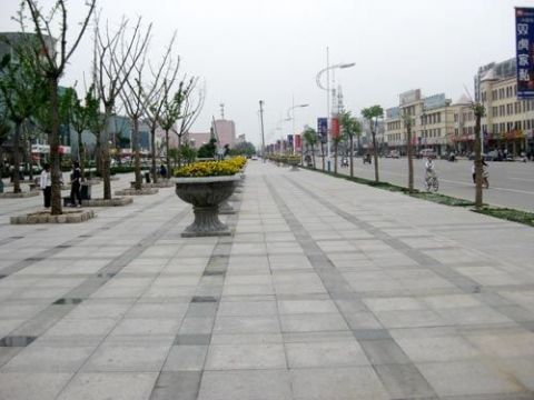 點(diǎn)擊查看詳細(xì)信息<br>標(biāo)題：廣場石 閱讀次數(shù)：3188