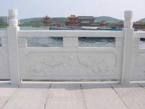 點(diǎn)擊查看詳細(xì)信息<br>標(biāo)題：欄板石 閱讀次數(shù)：2828