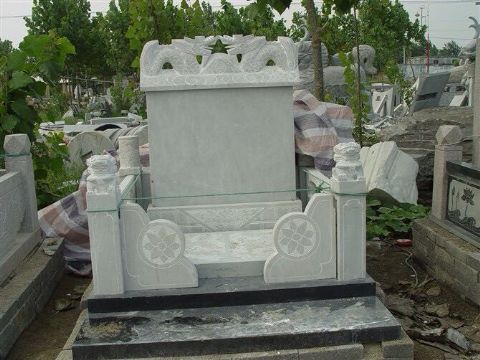 點(diǎn)擊查看詳細(xì)信息<br>標(biāo)題：石墓碑 閱讀次數(shù)：2265
