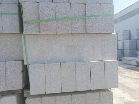 點擊查看詳細信息<br>標(biāo)題：花崗巖路沿石 閱讀次數(shù)：2801