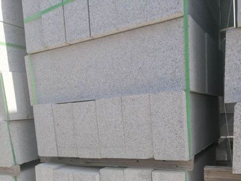 點擊查看詳細信息<br>標(biāo)題：花崗巖路沿石 閱讀次數(shù)：2718