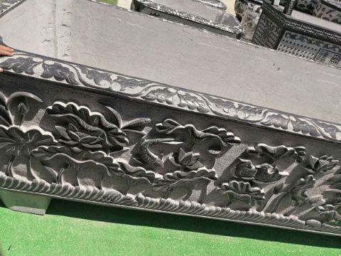 點(diǎn)擊查看詳細(xì)信息<br>標(biāo)題：石缸石花盆 閱讀次數(shù)：2343